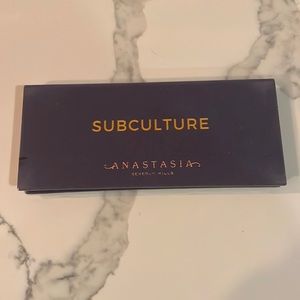 Anastasia Beverly Hills “Subculture” eyeshadow pallet